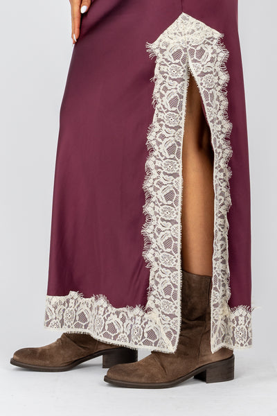 HAVEONE - GGE-M047 - GONNA IN SATIN CON BORDO IN PIZZO E SPACCO LATERALE