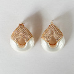 EMUNA' - ORECCHINI STRASS A GOCCIA ORO/PERLA