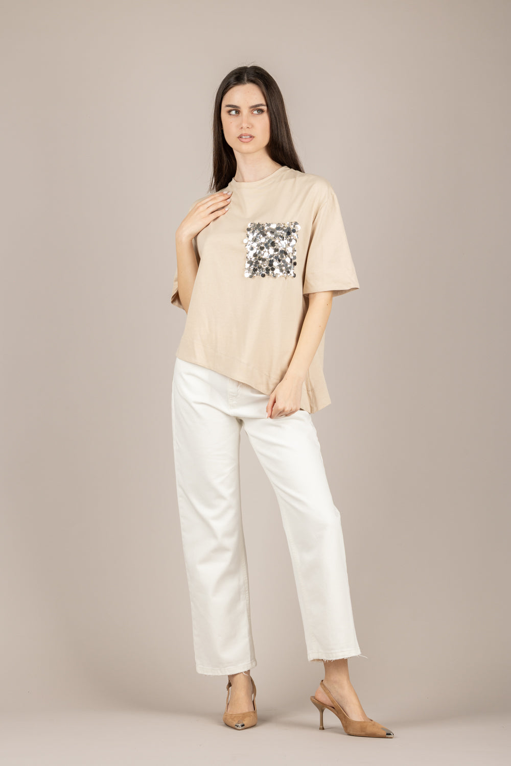 TENSIONE IN - PE260194 - T-SHIRT ASIMMETRICA CON TASCA PAILLETTES AVORIO