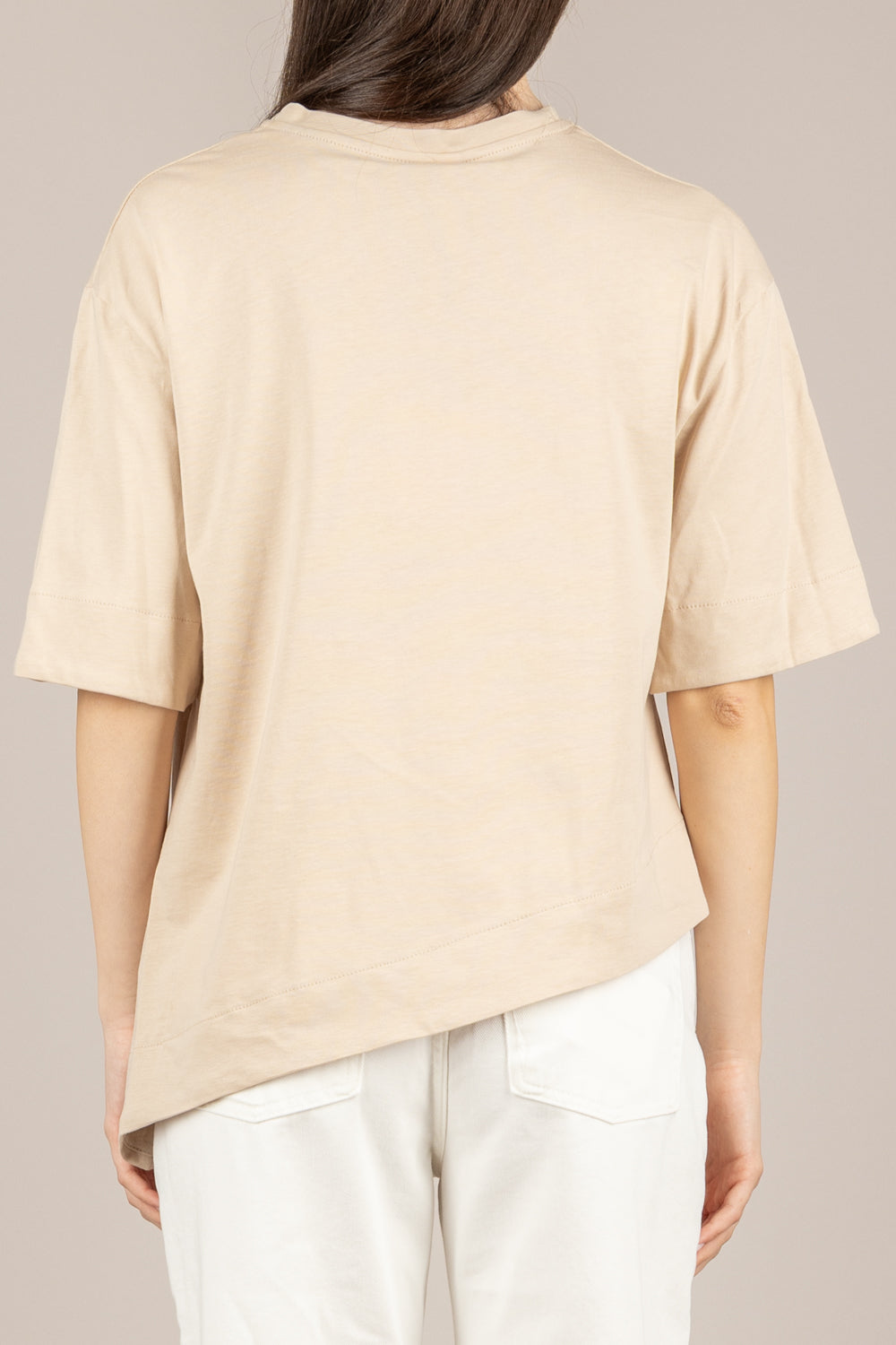 TENSIONE IN - PE260194 - T-SHIRT ASIMMETRICA CON TASCA PAILLETTES AVORIO