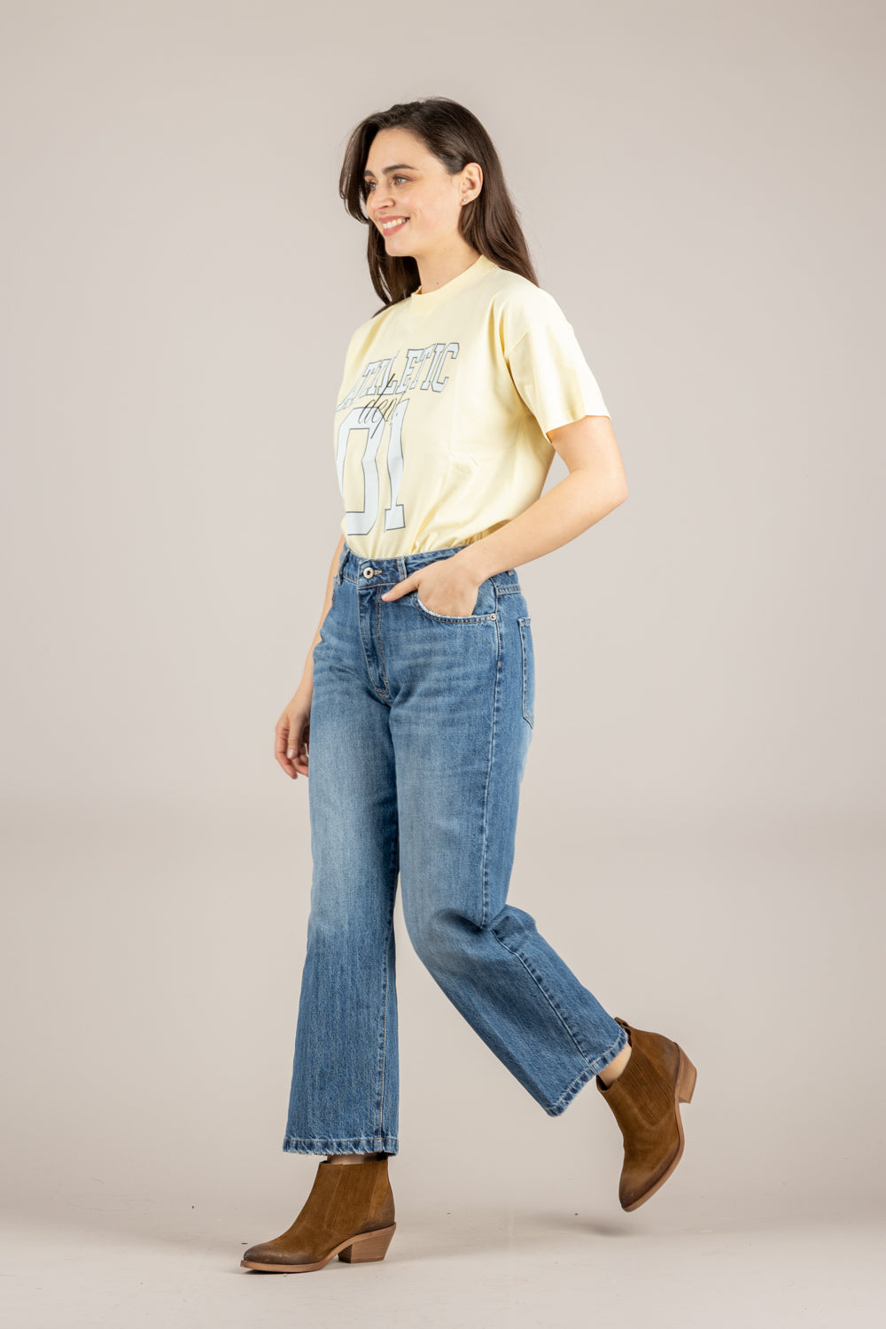 VICOLO - RAB0481 - T-SHIRT GIALLO PAGLIERINO