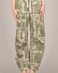MOTEL - S26PA42 - PANTALONE BARREL STAMPA BANDANA UNICA