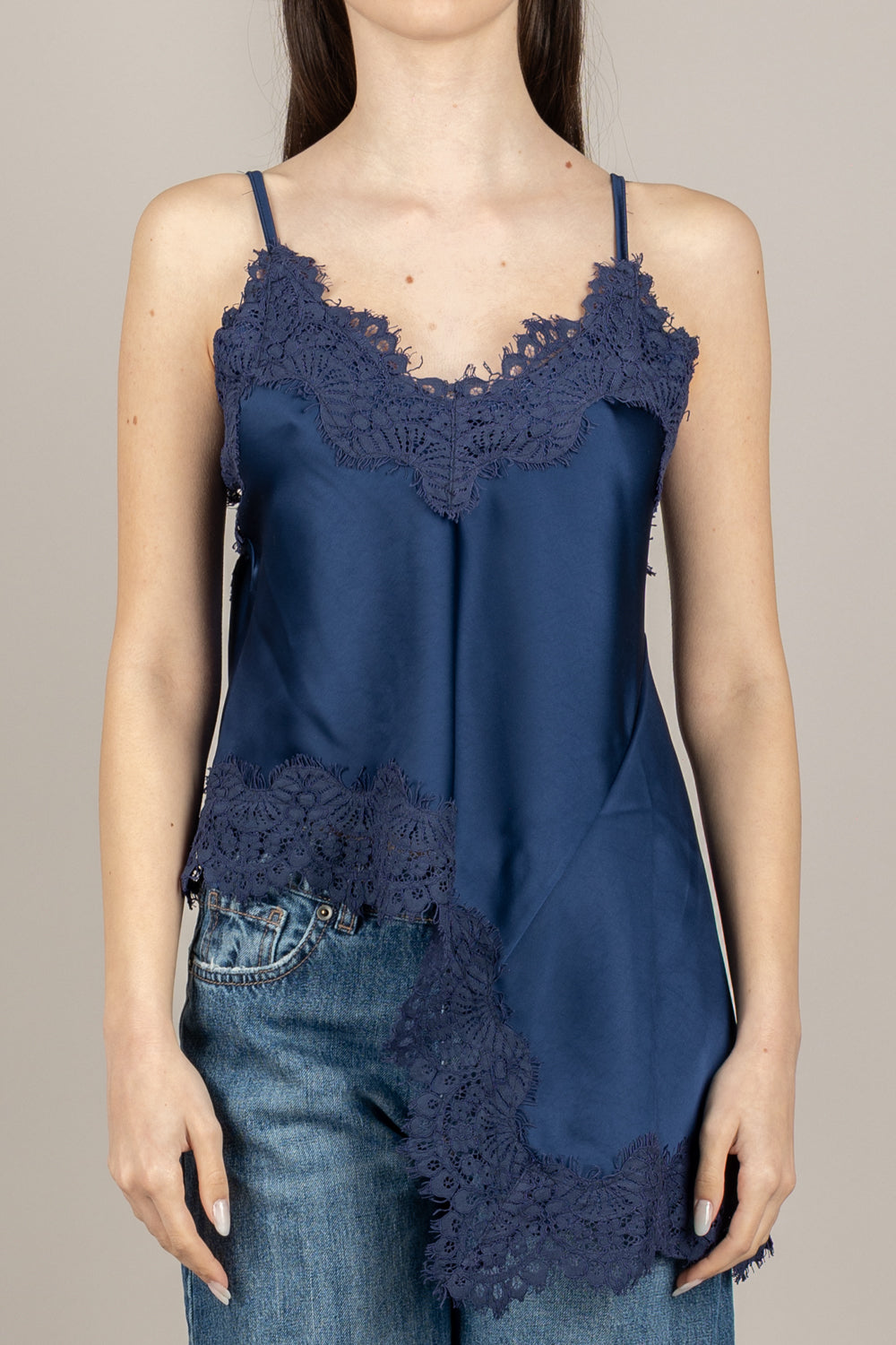 TENSIONE IN - S26TA73 - TOP SATIN ASIMMETRICO CON PIZZO BLU