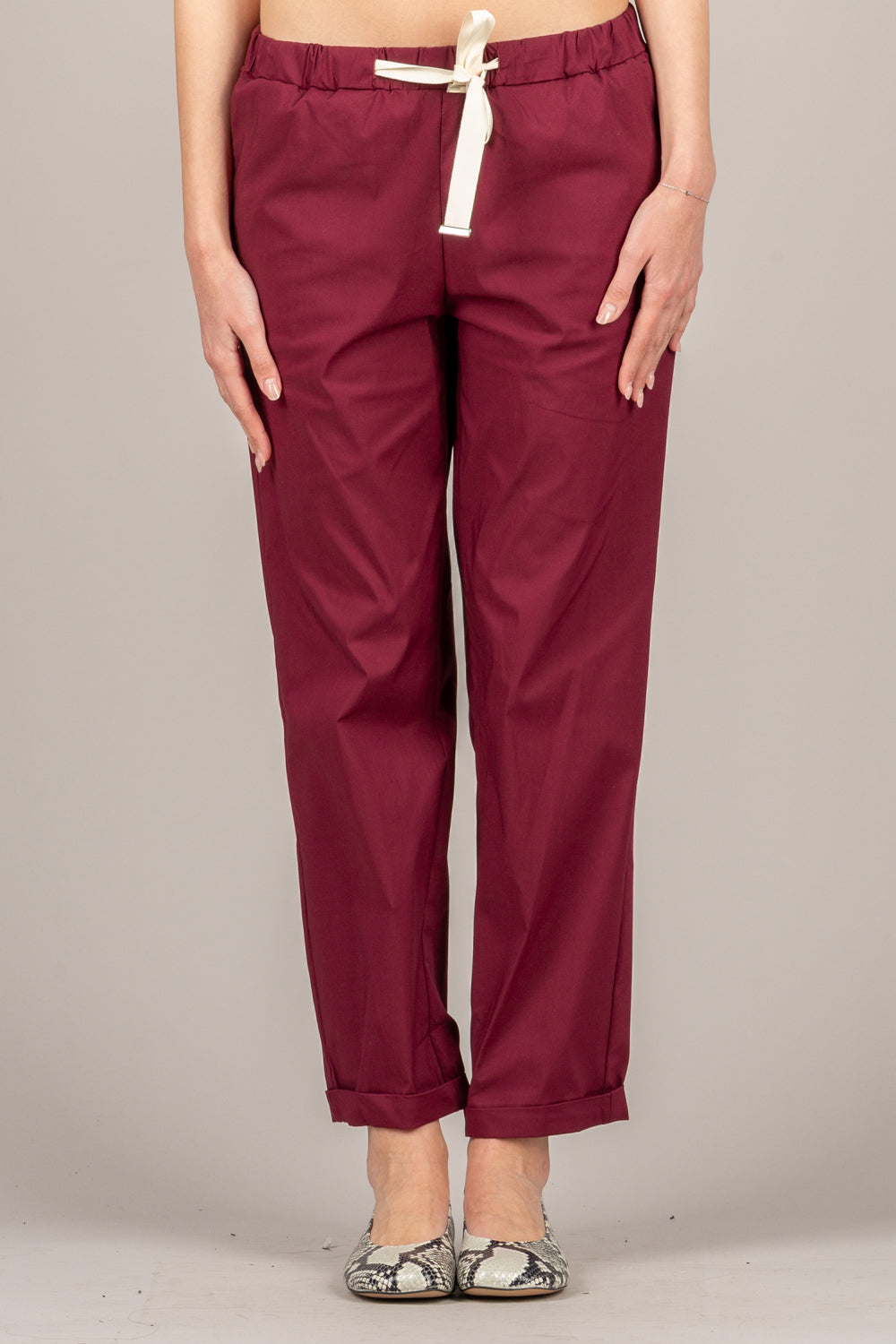 VICOLO - TAB1761 - PANTALONE A SIGARETTA CON LACCIO BORDEAUX