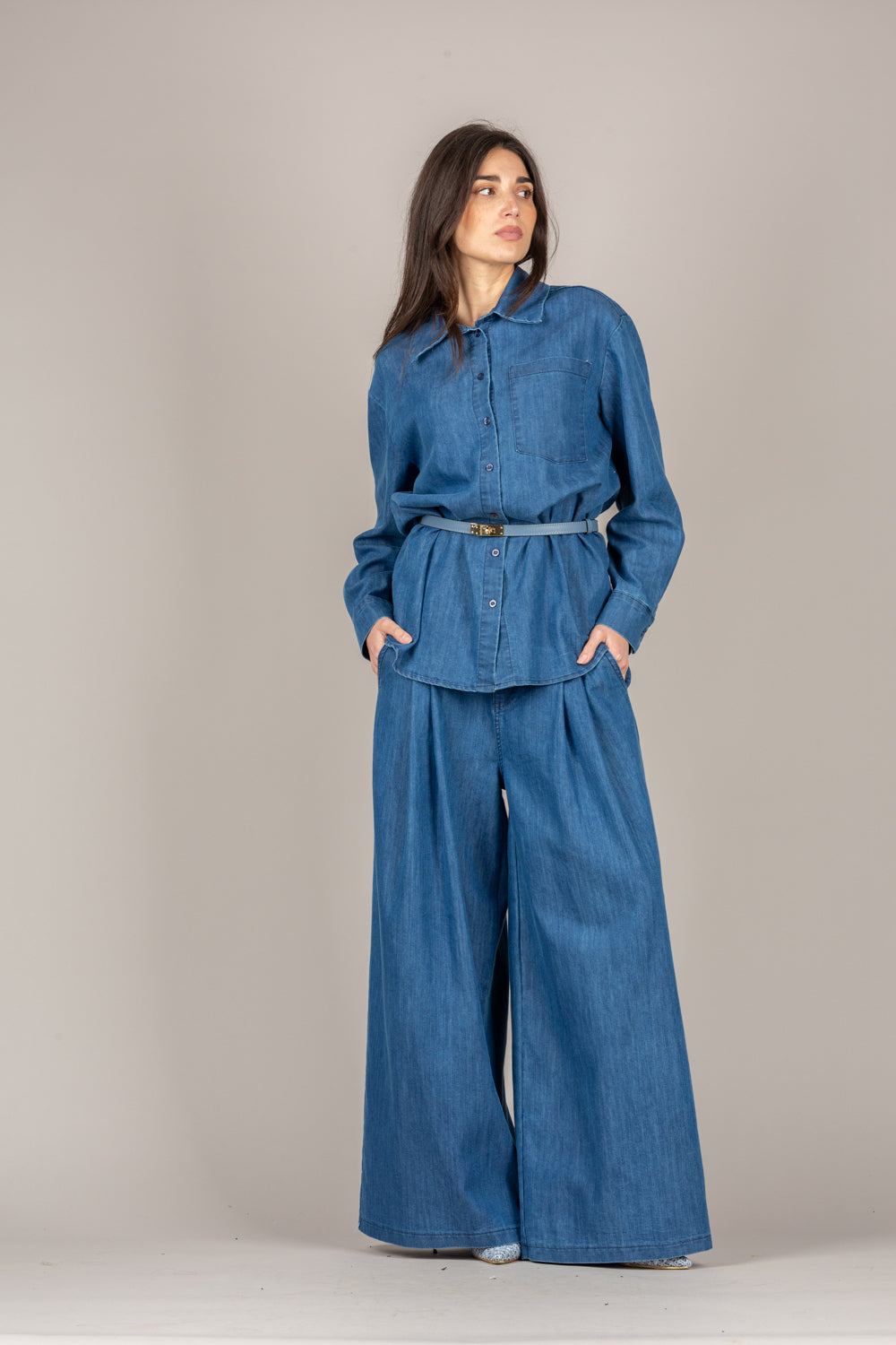 VICOLO - TAB1922 - PANTALONE PALAZZO IN CHAMBRAY BLU